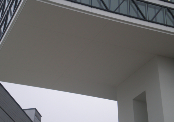 BÜROGEBÄUDE MEDIENBRÜCKE